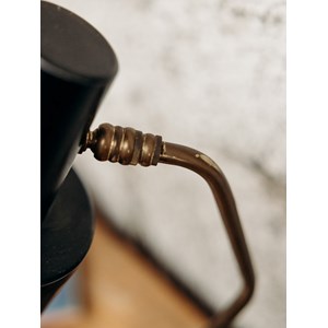 Julia, la lampe à poser en métal n°177