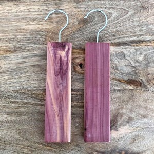 Blocs en cèdre rouge avec crochets -