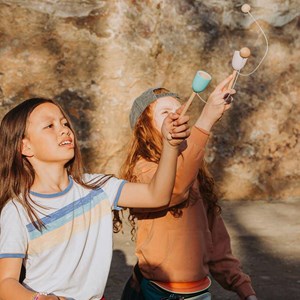 Me and mine bilboquet  corail - bois -