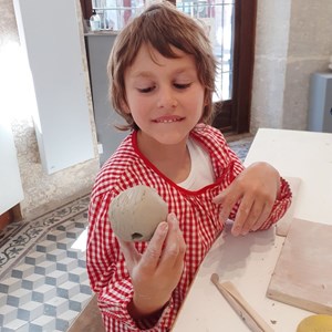 Crée un masque en céramique à Paris