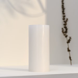 Bougie cylindrique 75h blanc intemporel