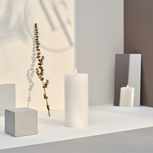 Bougie cylindrique 75h blanc intemporel