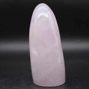 Quartz rose 800gr 130mm de madagascar