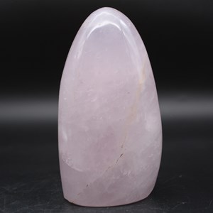 Quartz rose 800gr 130mm de madagascar