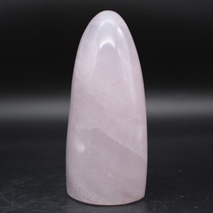 Quartz rose 800gr 130mm de madagascar
