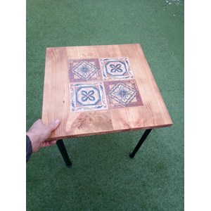 Table decorative vistula