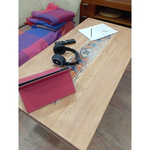 Table decorative senna