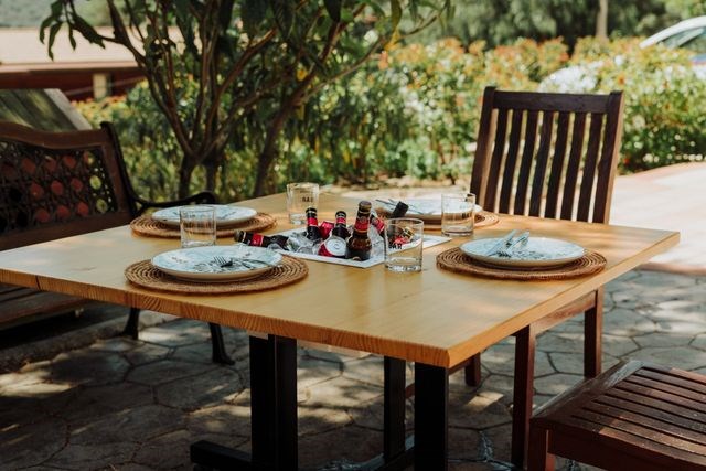 Las Barbacoas de Carmen - Table de jardin avec seau à glace-alpes