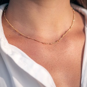Collier bianca en pierres de soleil