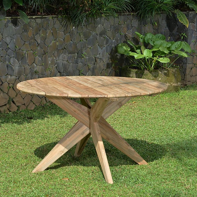 Gecko Jardin - Table ronde 135 cm en teck massif sakai