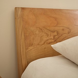 Lit en bois de mindi