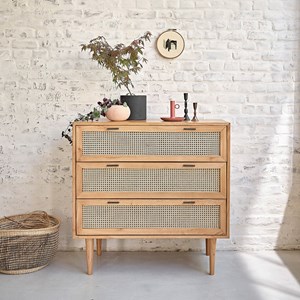 Commode en bois de mindi et cannage