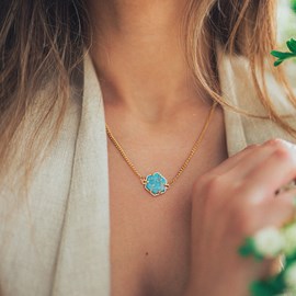 Collier hexalia en pierres turquoise