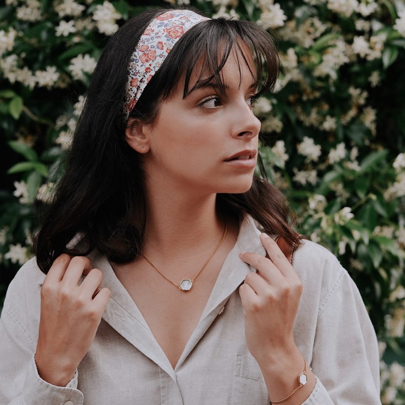 Parure hexalia en pierres howlite