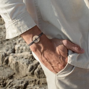 Bracelet gris et blanc