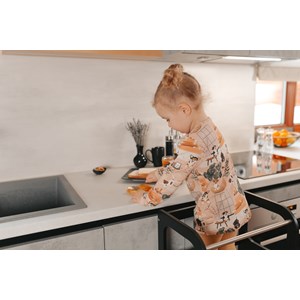 Tour d'observation montessori noir