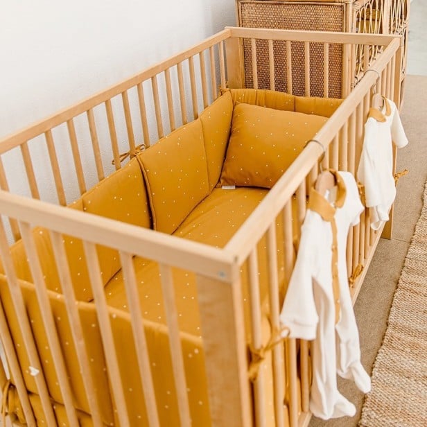 Tours de lit en coton pour les lits de bébés