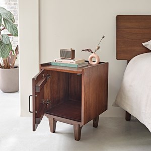 Table de chevet en bois de mindi