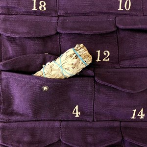 Calendrier de l'avent pierres et rituels