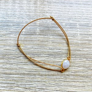 Bracelet alba pierre de lune doré