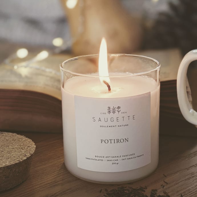 Bougie Artisanale Noël Sapin Design | Fabriquée Main, Parfumée, 150 G, Décoration Festive Cadeau Luxe