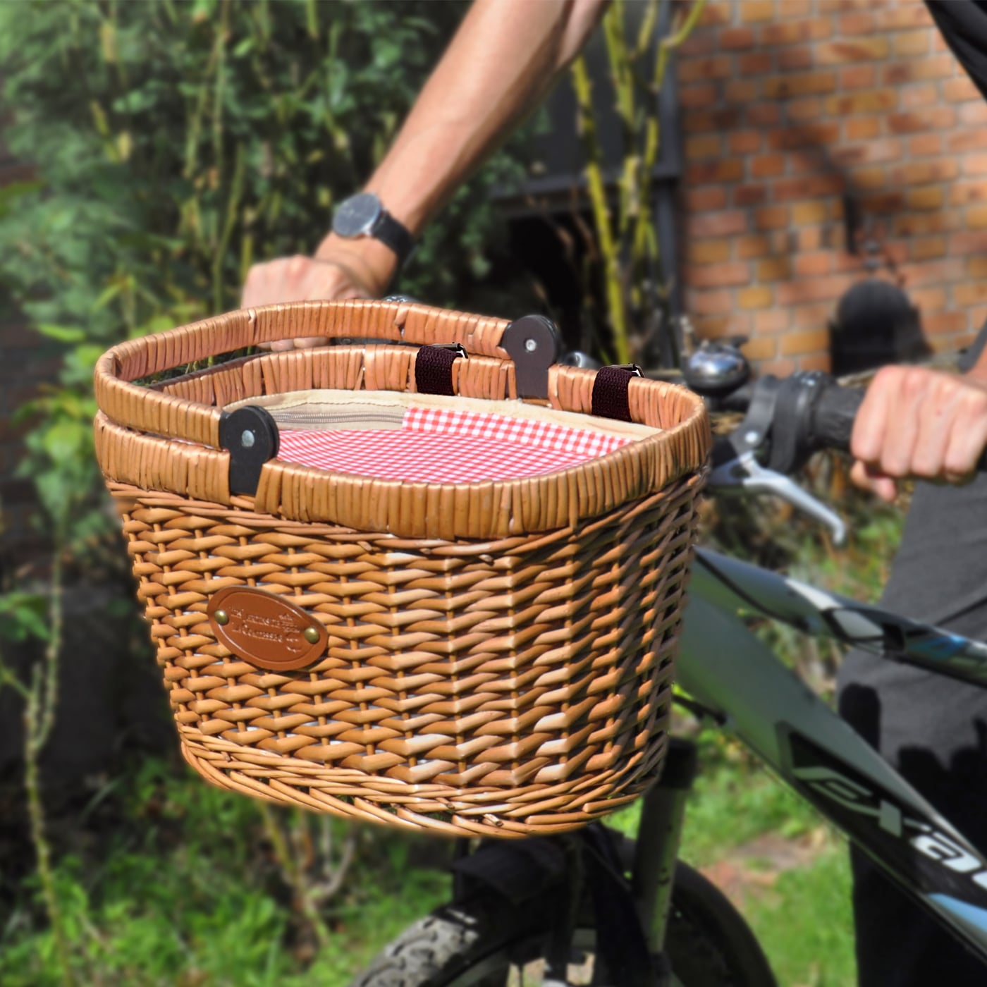 Basketpacking : la revanche du panier - Les Vélos Migrateurs, le webzine de  l'itinérance à vélo