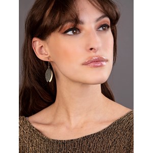 Boucles d'oreilles mini-pétale olive