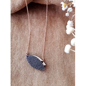 Collier en bois mini-petale olive