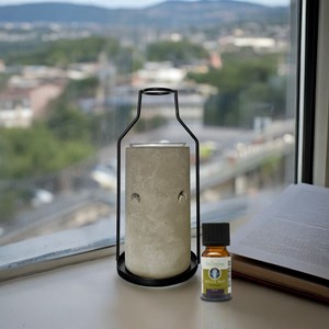 Brûle-parfum et huile essentielle una