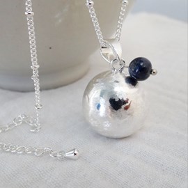 Bola brossé argent, septembre saphir