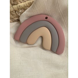 Hochet de dentition arc en ciel mauve
