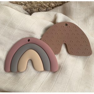 Hochet de dentition arc en ciel mauve