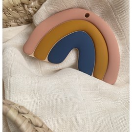 Hochet de dentition arc en ciel moutarde