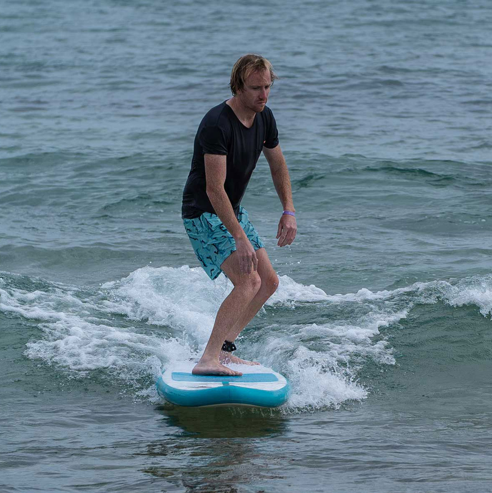 Planche De Surf Gonflable Henbrandt – 150 Cm, Idéale Pour Fêtes, Piscine Et Déguisements