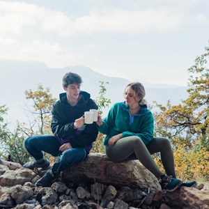 Climbing mug – tasse avec prise d’escalade – orange edition