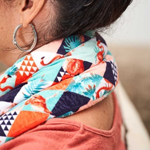 Bouillotte tour de cou géométrique