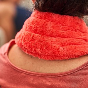 Bouillotte tour de cou corail