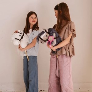 Tête de cheval blanc à chevaucher