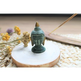 Tête de bouddha laiton vert antique 5 cm