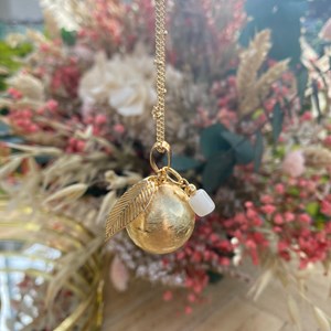 Bola de grossesse or brossé et pierre