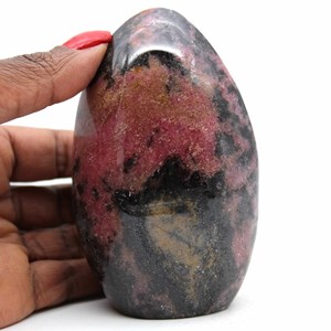 Rhodonite 550gr 95mm de madagascar