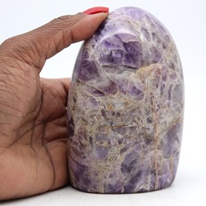 Améthyste 710gr 110mm de madagascar
