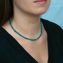 Collier serena en pierres apatite