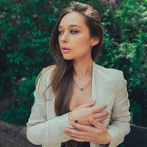 Boucles d'oreilles créoles spectrolite