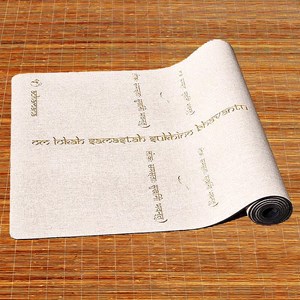 Tapis de yoga chanvre mantra de la paix