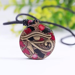 Pendentif yoga méditation œil d'horus