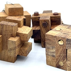 4 mini casse-tête porte-clés