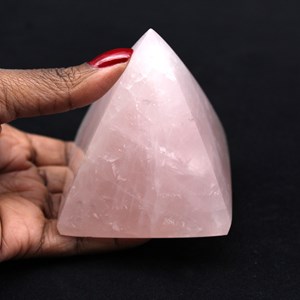 Quartz rose 400gr 75mm de madagascar