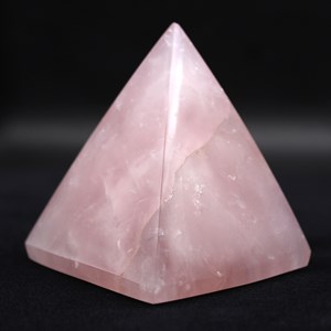 Quartz rose 560gr 90mm de madagascar