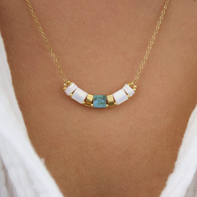 Collier En Perles De Turquoise Bleue 8 Mm - Neuf Dans Un Sac Cadeau - Origine Chine